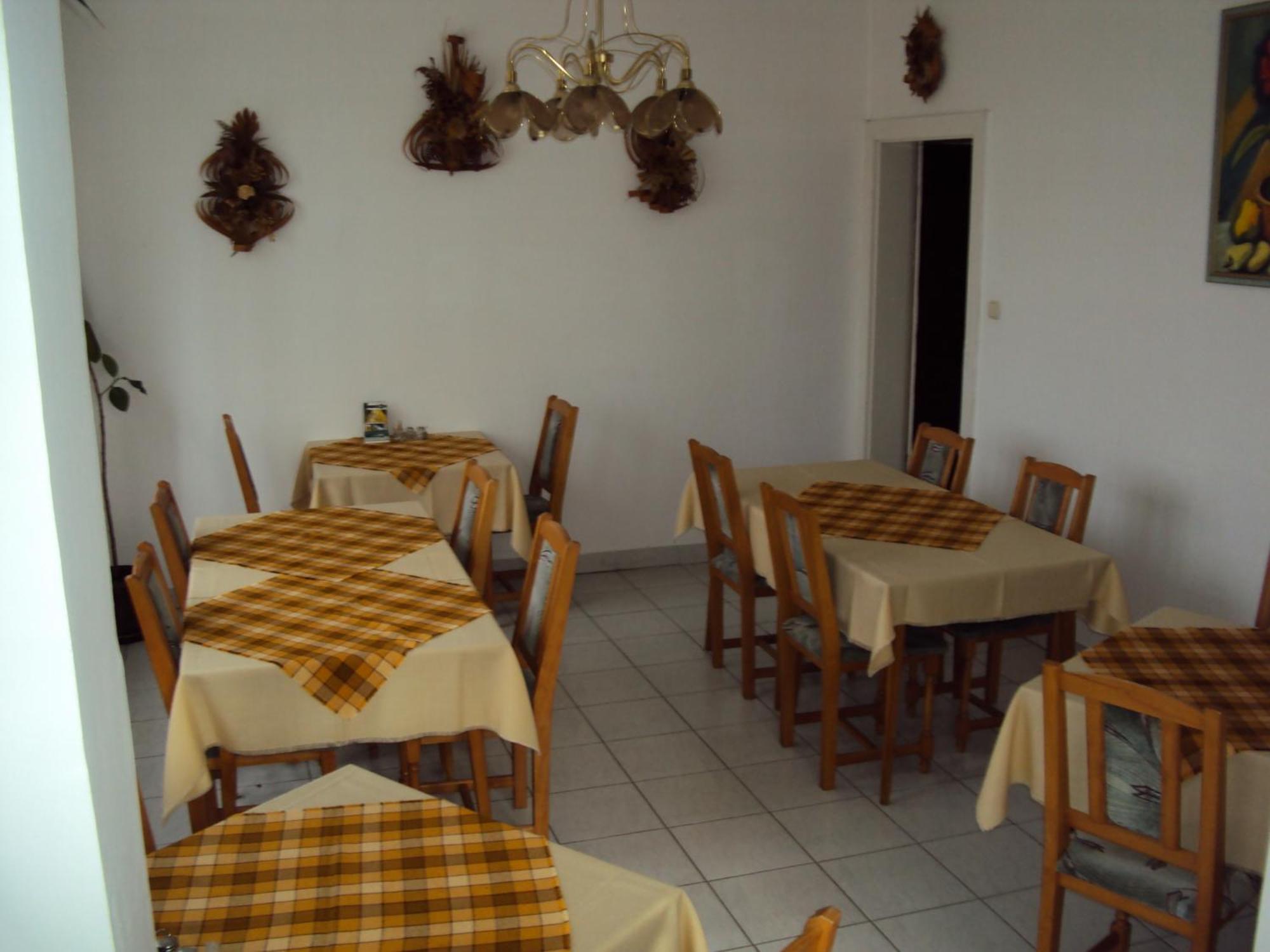 Fuezi Panzio Bed and Breakfast Sopron Buitenkant foto