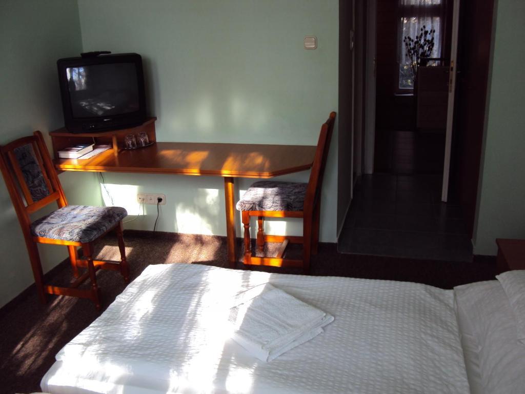 Fuezi Panzio Bed and Breakfast Sopron Kamer foto
